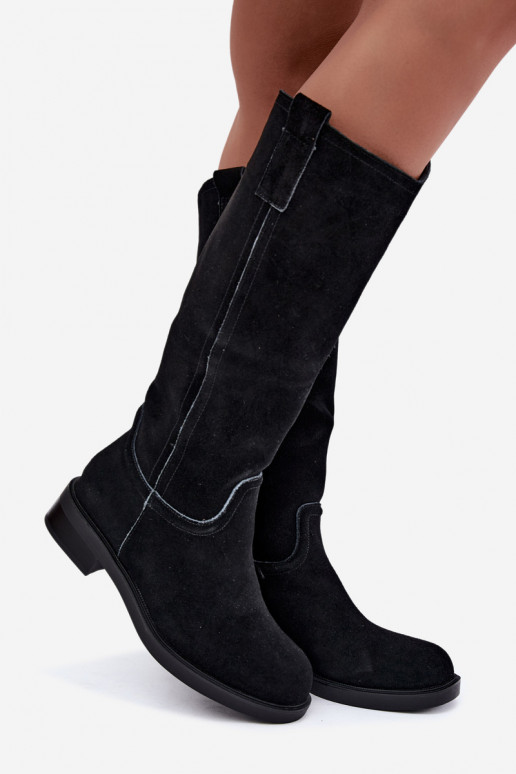 Stivali neri in suede isolati Ashmere