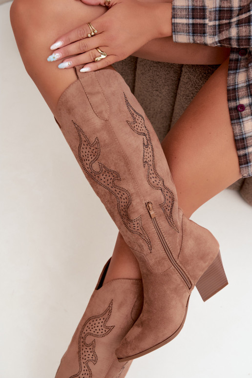 stivali cowboy lunghi con decorazione sul gambale in colore marrone Greyla