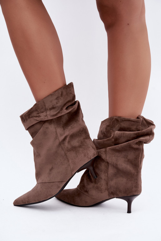 stivaletti slouchy con tacco in colore khaki Farren