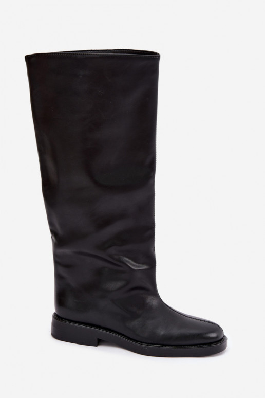 stivali alti da donna con tacchi larghi e ricamo decorativo in nero Gresa