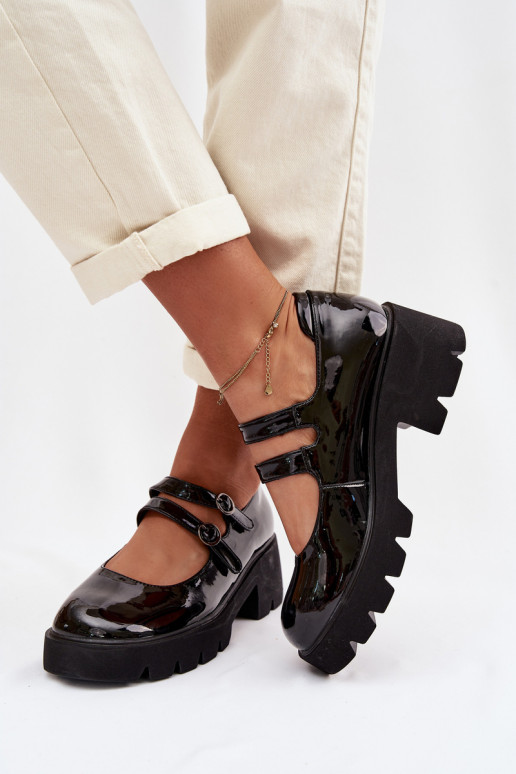 Scarpe nere da donna con effetto lucido, tacchi e cinturini Kamira