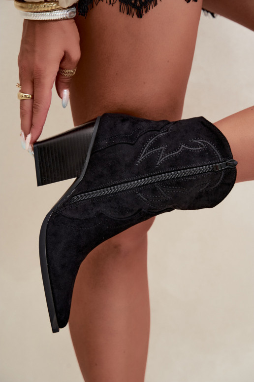 Stivaletti in stile cowboy per donne con tacco in colore nero Berella
