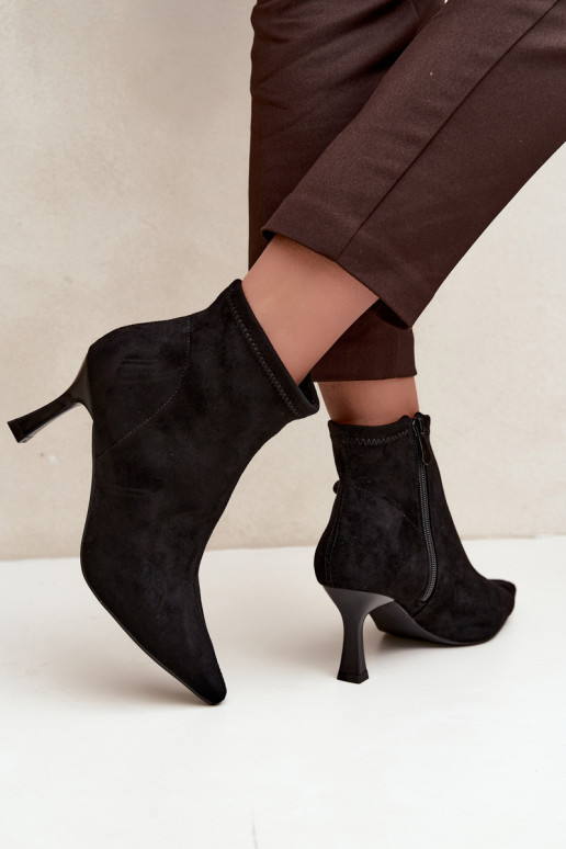 Stivaletti da donna con tacco sottile e cuciture in colore nero Clancy