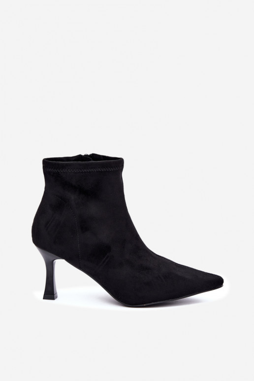 Stivaletti da donna con tacco sottile e cuciture in colore nero Clancy