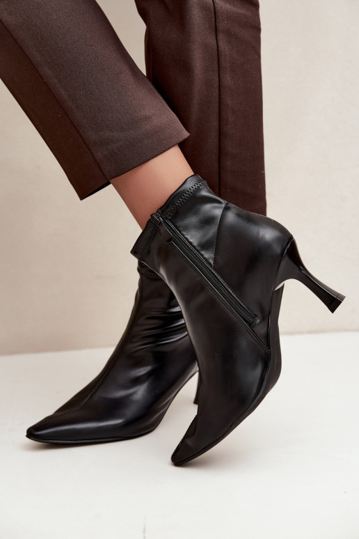Stivaletti da donna con tacco sottile e cuciture in ecopelle nera Clancy