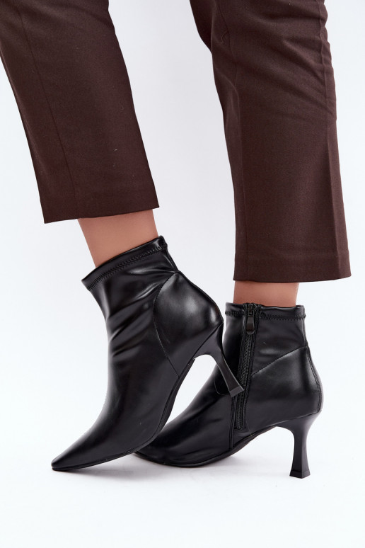 Stivaletti da donna con tacco sottile e cuciture in ecopelle nera Clancy