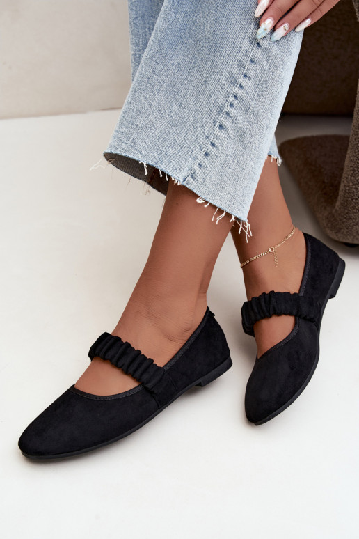 Ballerine nere con cinturini intagliati Loreya