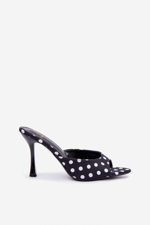 Sandali con tacco sottile e pois di colore nero Pevra