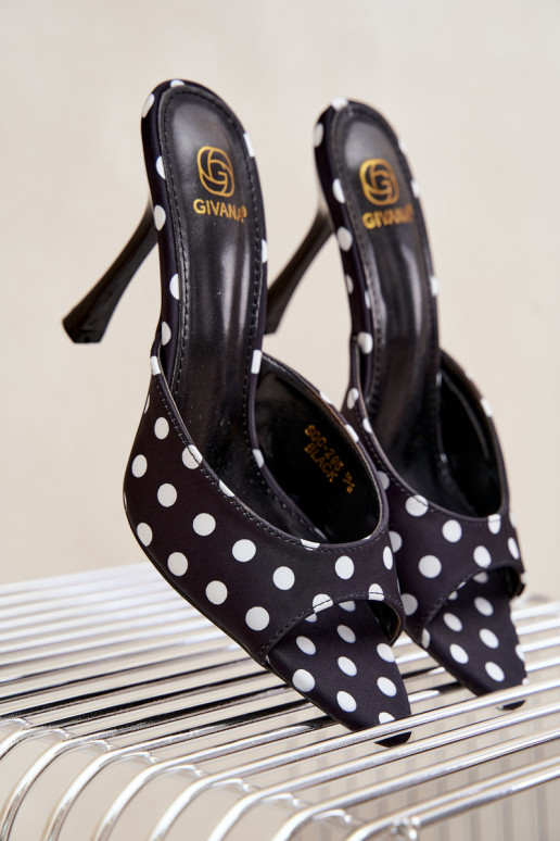 Sandali con tacco sottile e pois di colore nero Pevra