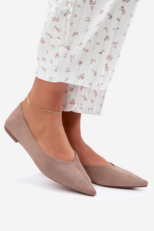Ballerine con punta affusolata in suede sintetico color sabbia Corabella