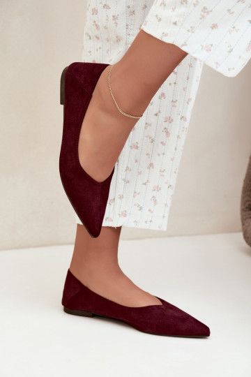 Ballerine con punta affusolata in suede sintetico color bordeaux Corabella