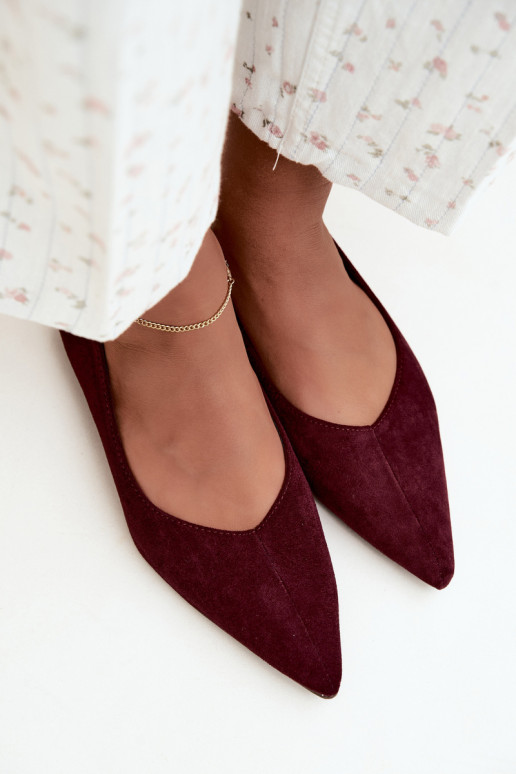 Ballerine con punta affusolata in suede sintetico color bordeaux Corabella