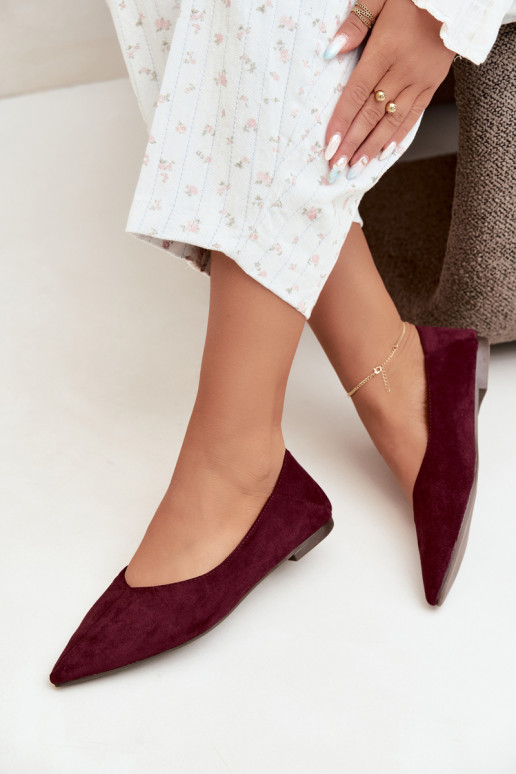 Ballerine con punta affusolata in suede sintetico color bordeaux Corabella
