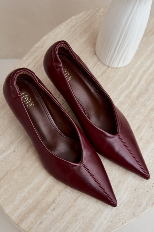 Tacchi con ricami ed elementi decorativi color bordeaux Dalis