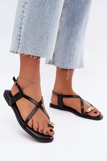 Sandali piatti con elementi eleganti color nero Vensy