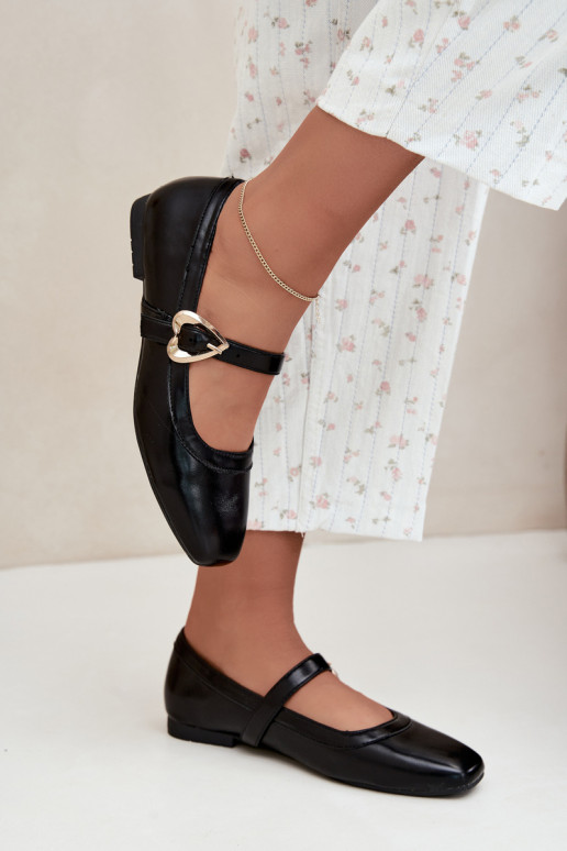 ballet flats con fibbie e cuori in nero Relsa