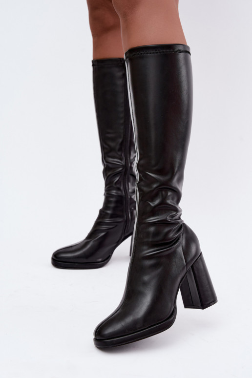 stivali alti da donna con cuciture sul gambale in colore nero Brivana