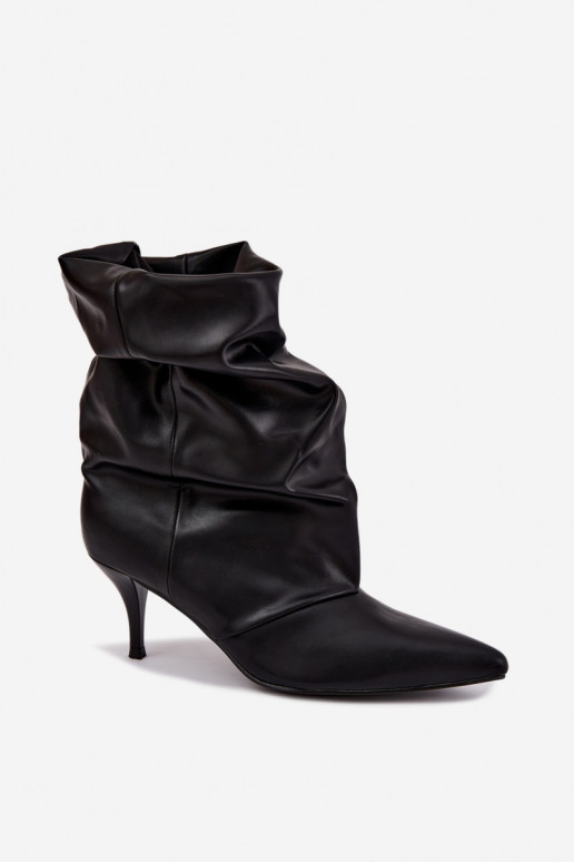 Stivaletti da donna slouchy slip-on con tacco sottile in colore nero Harissa