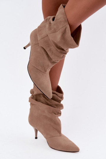 Stivaletti da donna slouchy slip-on con tacco sottile in colore sabbia Harissa 2