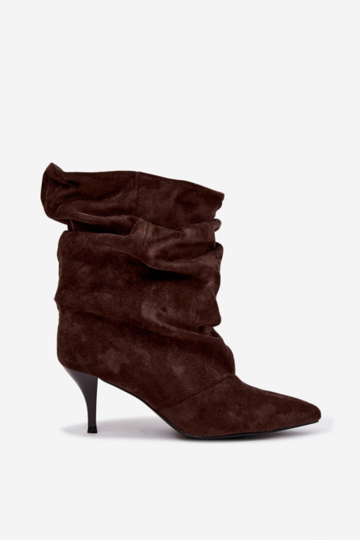 Stivaletti da donna slouchy slip-on con tacco sottile in colore cioccolato Harissa