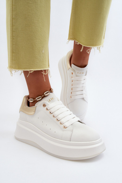 Sneakers in pelle da donna GOE NN2N4031 bianche