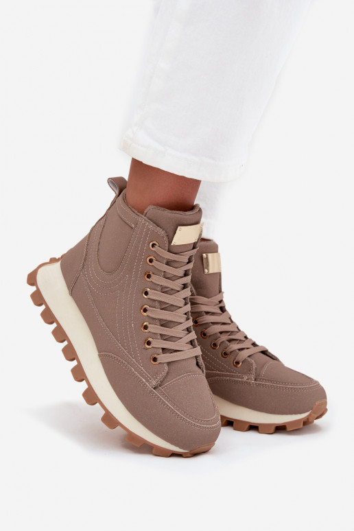 Scarpe isolate da donna su piattaforma Tai turirivira beige