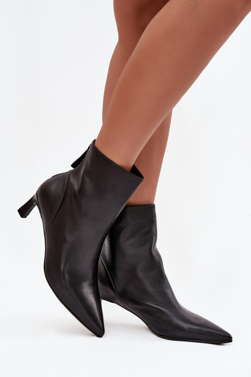 Stivaletti in pelle naturale con tacco da donna D&A CR52-661 neri
