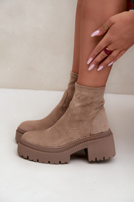 stivaletti da donna con tacco grosso e piattaforma in suede sintetico sabbia Elvianne