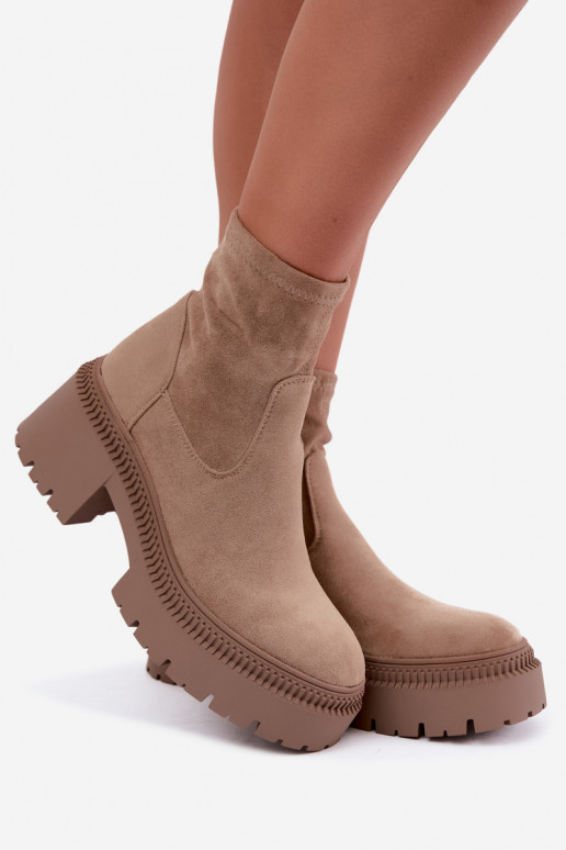 stivaletti da donna con tacco grosso e piattaforma in suede sintetico sabbia Elvianne