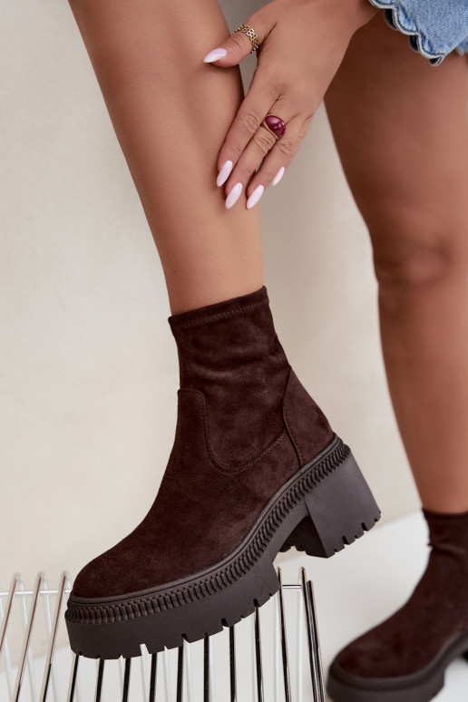 stivaletti da donna con tacco grosso e piattaforma in suede sintetico color caramello Elvianne