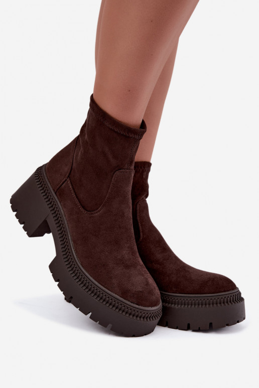 stivaletti da donna con tacco grosso e piattaforma in suede sintetico color caramello Elvianne