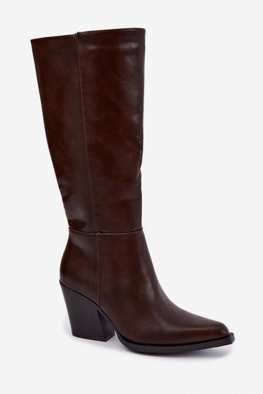stivali alti da donna con tacco isolati color caramello Katelle