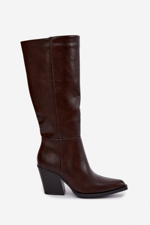 stivali alti da donna con tacco isolati color caramello Katelle