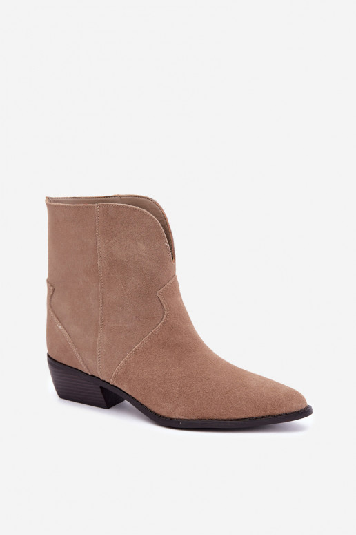 stivaletti da donna in stile cowboy con tacco in suede naturale sabbia Norelle