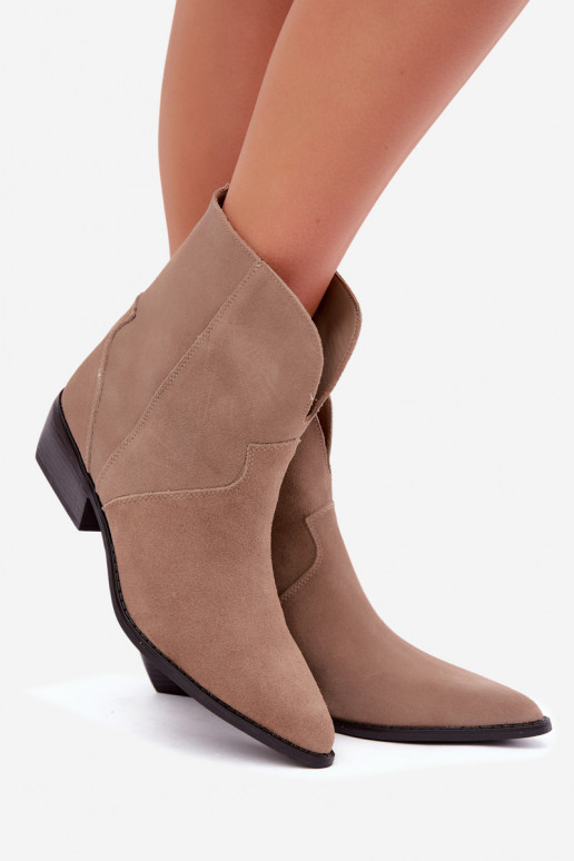 stivaletti da donna in stile cowboy con tacco in suede naturale sabbia Norelle