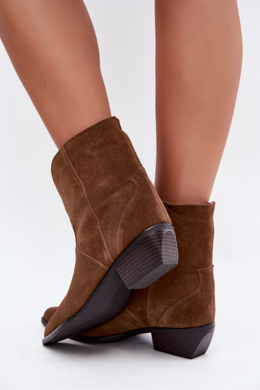 stivaletti da donna in stile cowboy con tacco in suede naturale marrone Norelle