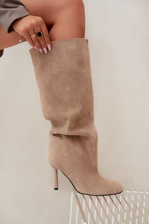 stivali alti da donna slip-on con tacchi sottili color sabbia Caliya