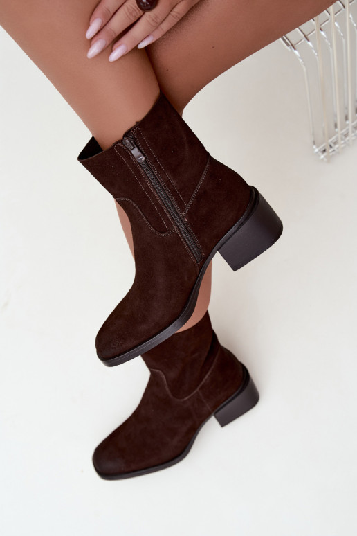 Stivaletti da donna in suede sintetico con tacco color cioccolato Iveris
