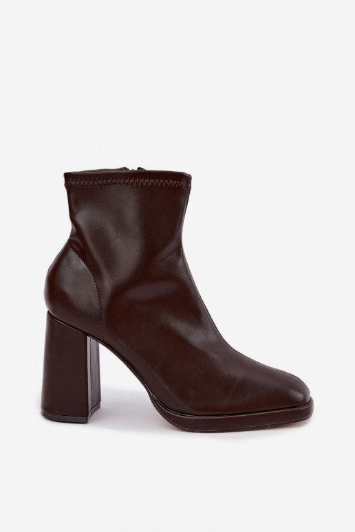 Stivaletti da donna in pelle sintetica con tacco color cioccolato Karvella