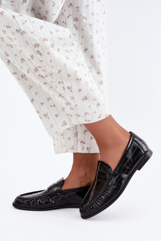 Mocassini lucidi da donna con rouches in colore nero Dulcy