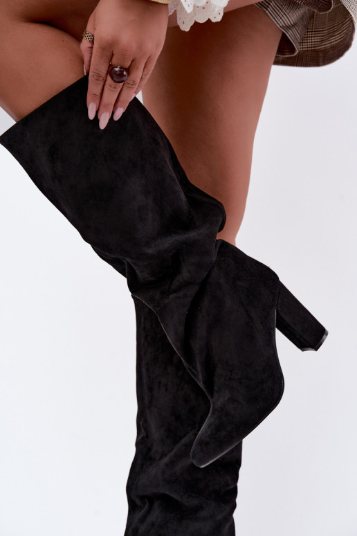 stivali alti slip-on con tacco in colore nero Emeline