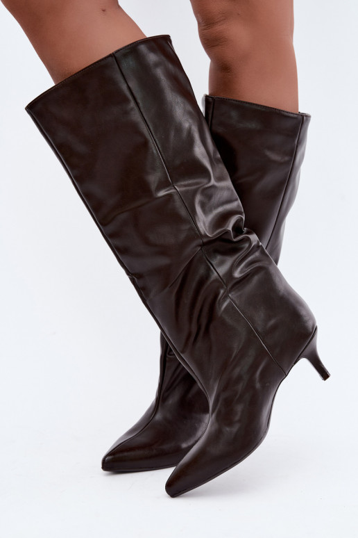 Stivaletti con tacco in suede sintetico cioccolato Desya