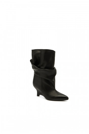 Stivaletti slouchy con piattaforma nera Ilyna
