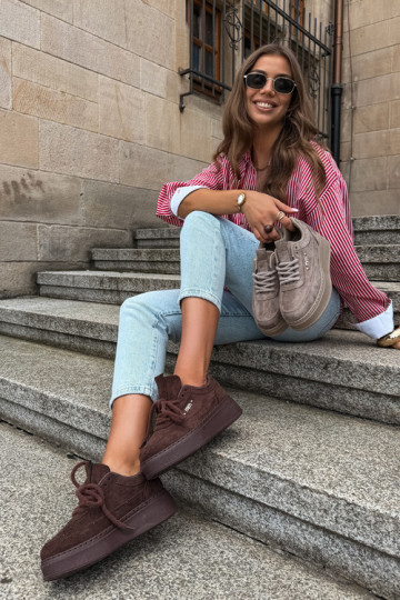 Sneakers in suede con piattaforma in cioccolato Teysa