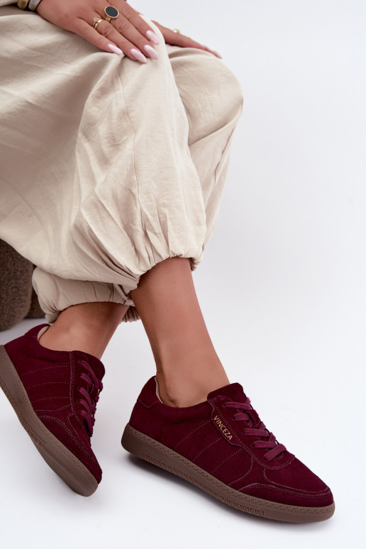 Sneakers da donna in suede bordeaux Vinceza 79635