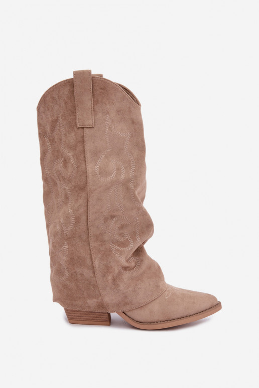 Stivali alti in stile cowboy stropicciati con tacchi e gambale cucito sabbia Ives