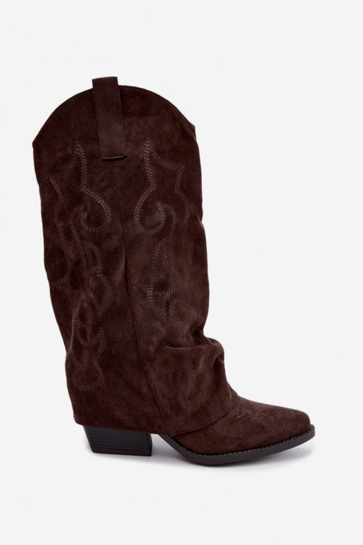 Stivali alti in stile cowboy stropicciati con tacchi e gambale cucito cioccolato Ives
