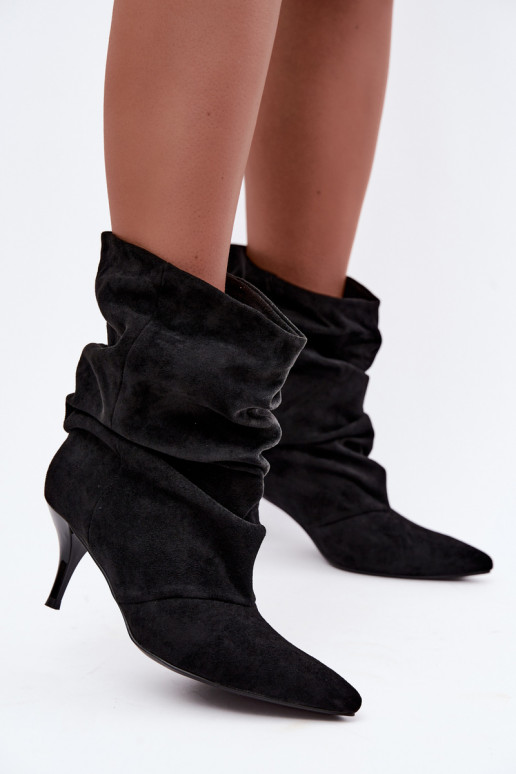Stivaletti slouchy da donna con tacco sottile nero Harissa