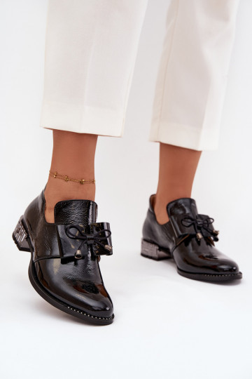 Scarpe nere verniciate con tacco basso e fiocchi Zazoo 1399 2