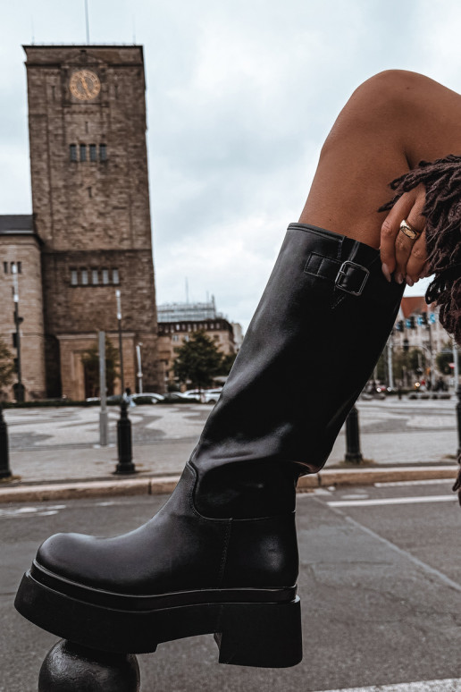 stivali alti da donna con piattaforma e fibbie in colore nero Fenley